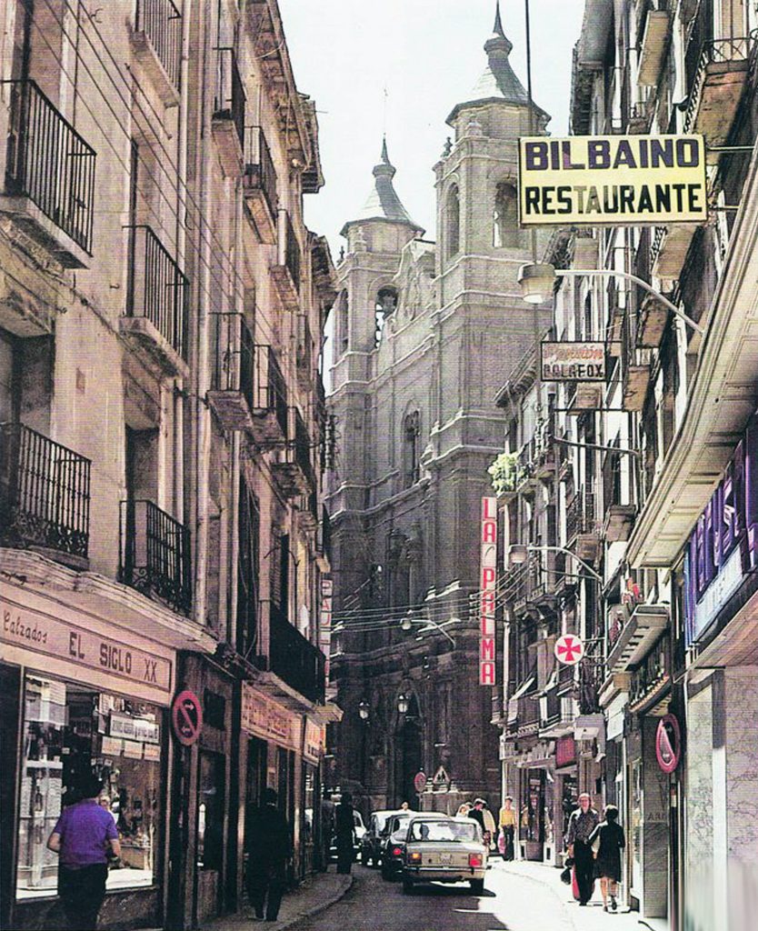 Calle Escuelas Pías en 1976, un de los grandes cambios de Zaragoza en los últimos 40 años