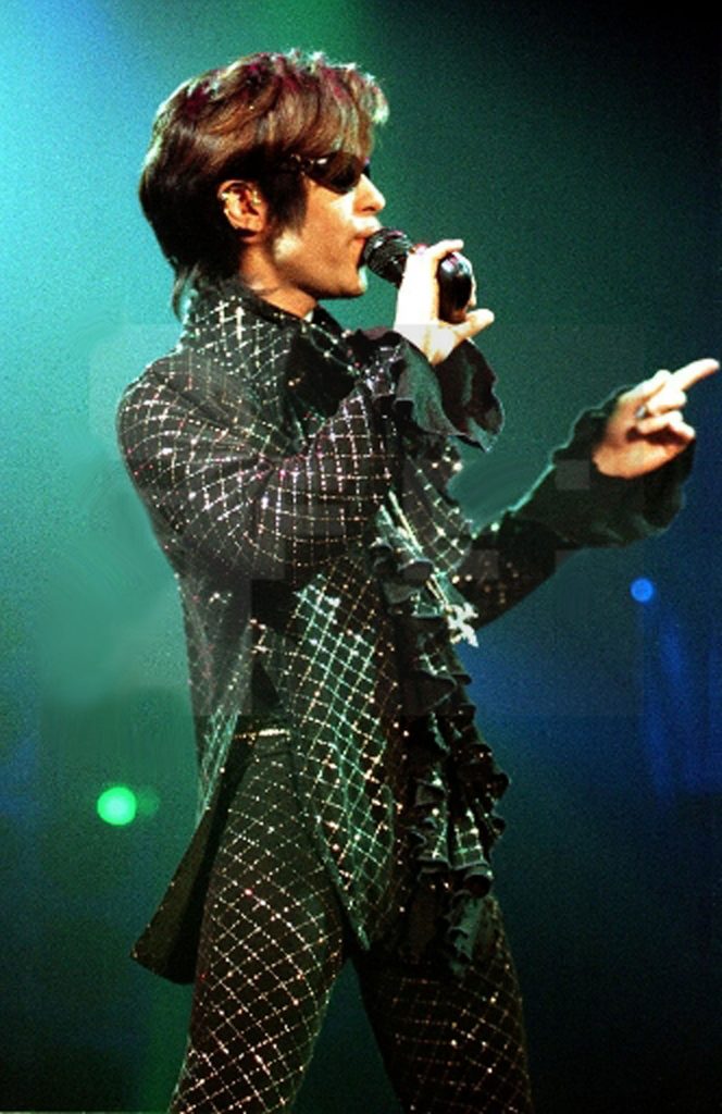Curiosidades molonas, actuación de Prince en la Sala Multiusos el 17 de diciembre de 1998